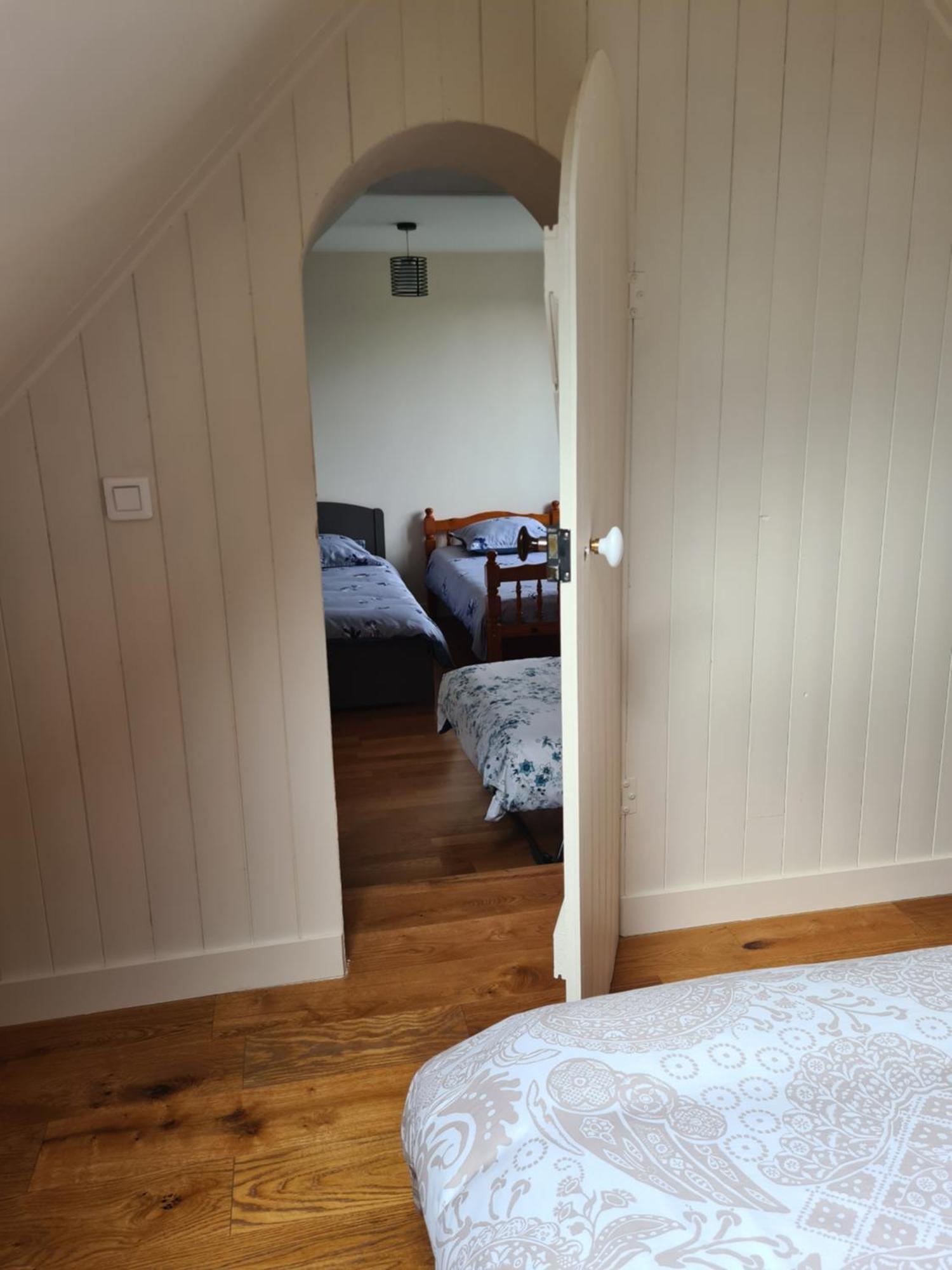 Chambre Au Calme Et Une Chambre Supplementaire A Partir De La 3Eme Personne Ле-Перье-ан-Ивлин Экстерьер фото